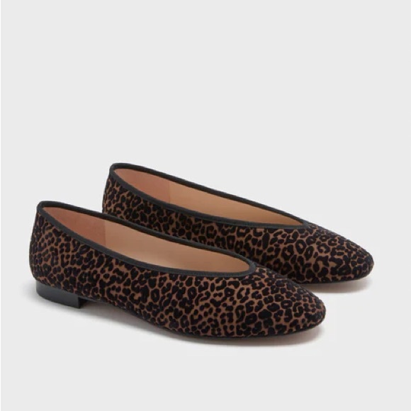 TUCKERNUCK SHOES
Velvet Leopard Nina Flats - Picture 1 of 3
